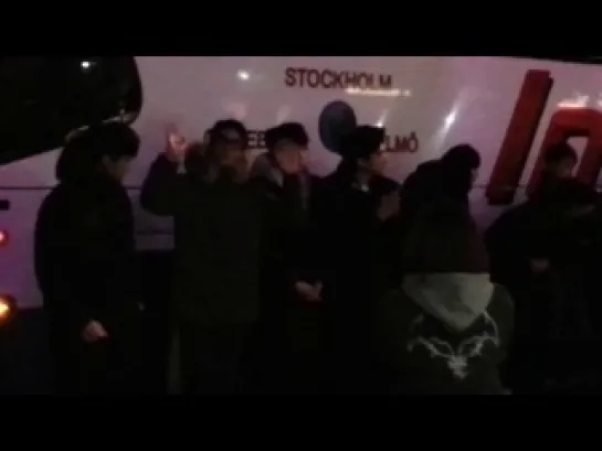 131102 VIXX fancam after the showcase in Sweden