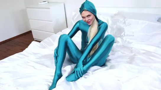 Masha in Green Zentai teaser