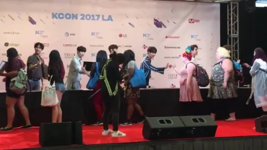 170819 KCON LA HI-TOUCH 2017