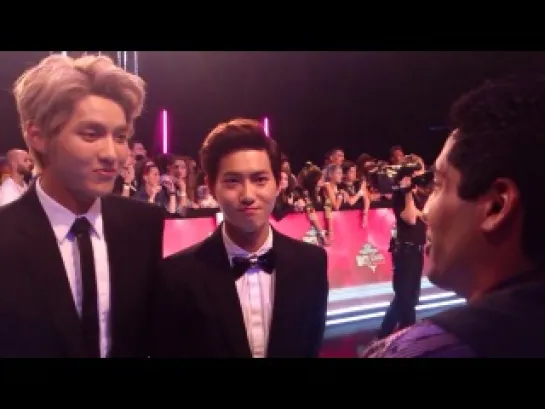 131110 Kris & Suho @ MTV EMA EXO Red Carpet Interview