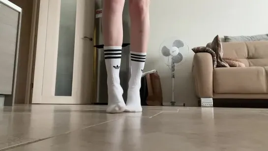 Onlyfans feet babes PlayWithAnny (порно соло лесбиянки фут фетиш госпожа хозяйка бдсм фемдом унижение шлюх лижет сосет ножки)