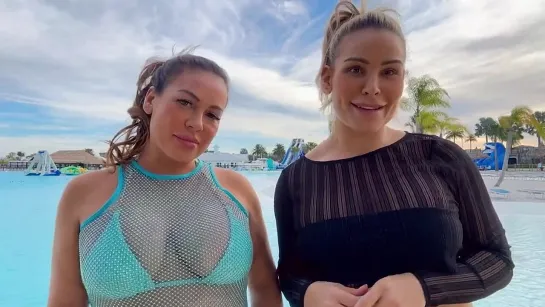 Gorgeous greetings from Nattie and Jenni🥹🥹💙🖤