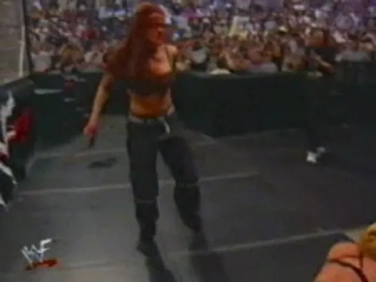 Lita & Trish Stratus(Fully Loaded 23.07.2000)