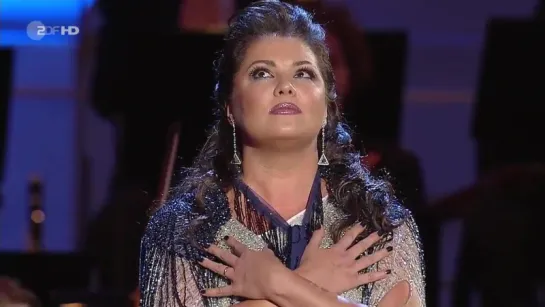 Anna Netrebko - Echo Klassic 2016 (Berlin, 09.10.2016)