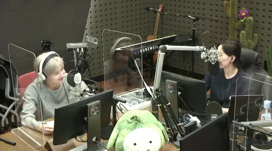 200910 Taemin на  Radio  Kang Hanna's Volume Up