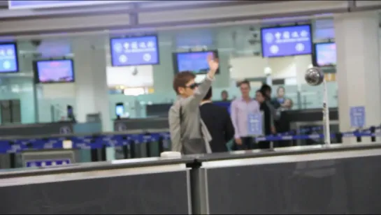 04082012 李準基 Lee Joon Gi Leaving Shanghai at Hongqiao Airport ( by Potato )