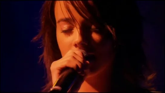 Alizee - Lui ou toi (in Concert)