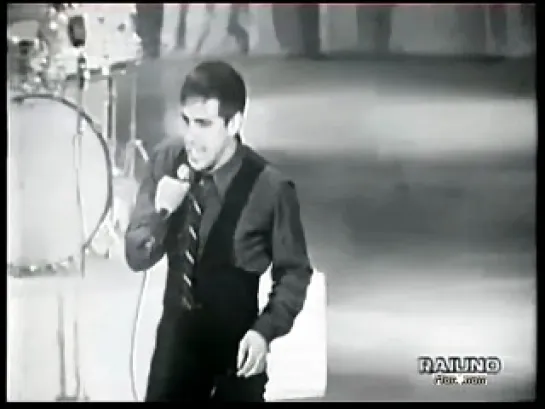 Adriano Celentano - Canzone SanRemo 1968 (или, может быть, всё-таки, 1958? Ну не может быть такого, чтобы это был 68-й!)