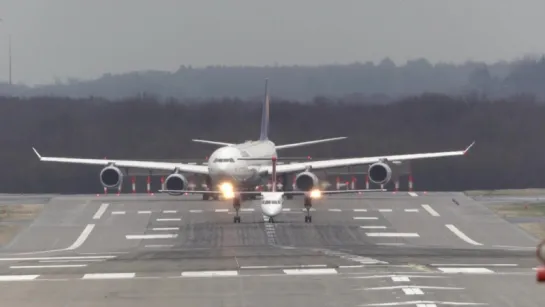 Dash 8 vs. Airbus A340-600 - Get OUT of my WAY - Lufthansa Airbus A340-600 Departure