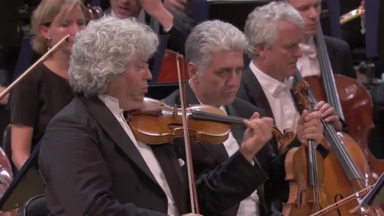 Valery Gergiev and the Münchner Philharmoniker perform Hector Berlioz and Richard Strauss (2016)