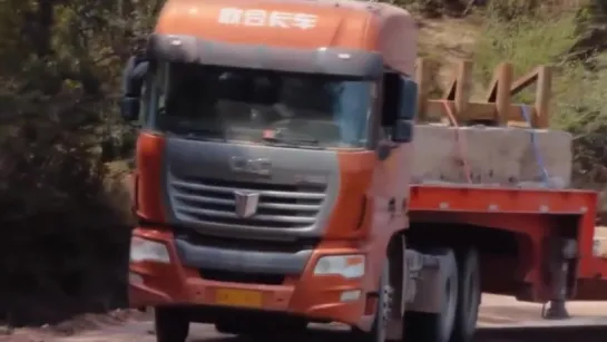 Extreme Trucks - Carrier Huge Blades of Wind Turbines