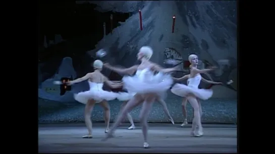 Bolshoi Ballet - The Nutcracker - Waltz of the Snowflakes