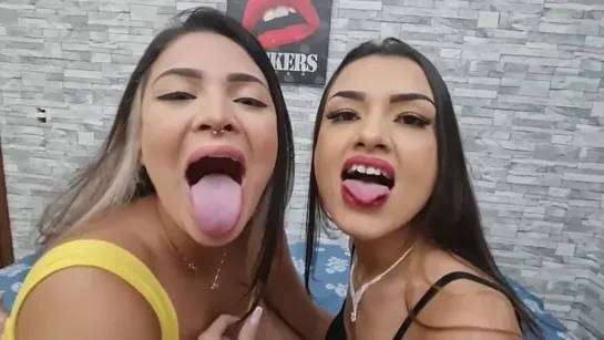 SpankBang.com_brazilian+lesbian+kissing_480p