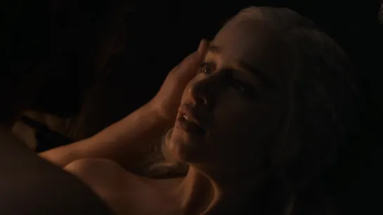 Emilia Clarke Nude - Game of Thrones (2017) s07e07 (1080p) Watch Online / Эмилия Кларк - Игра престолов