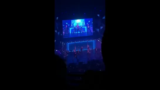 [Fancam][25.04.2018] Japan 1st Live Tour 2018 in Fukuoka