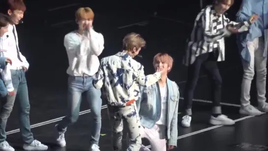 [Fancam][10.10.2018] World Tour 2018 'THE CONNECT'  in Japan (Osaka)