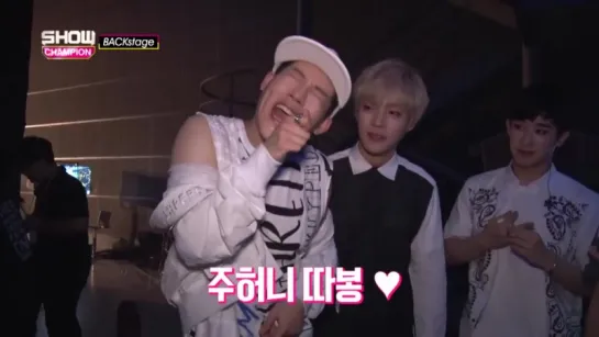 [RAW|VK][15.07.2015] Monsta X Backstage (Show Champion Behind-70)