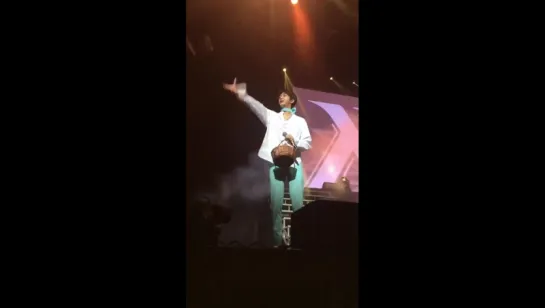 [Fancam][13.08.2017] The 1st World Tour: Beautiful in Moscow