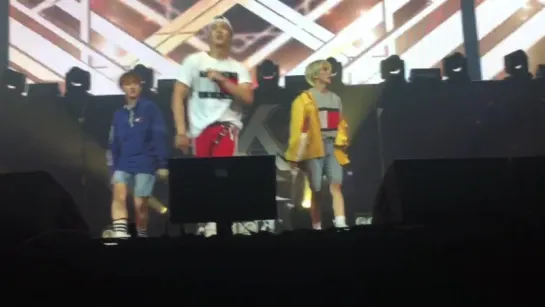 [Fancam][13.08.2017] The 1st World Tour: Beautiful in Moscow