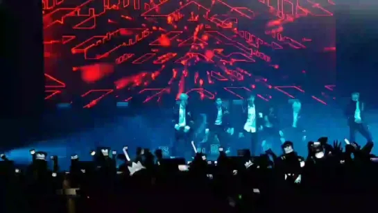 [Fancam][09.08.2017] The 1st World Tour: Beautiful in Paris "Ready or not"