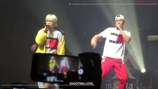 [Fancam][09.08.2017] The 1st World Tour: Beautiful in Paris "24K MAGIC"