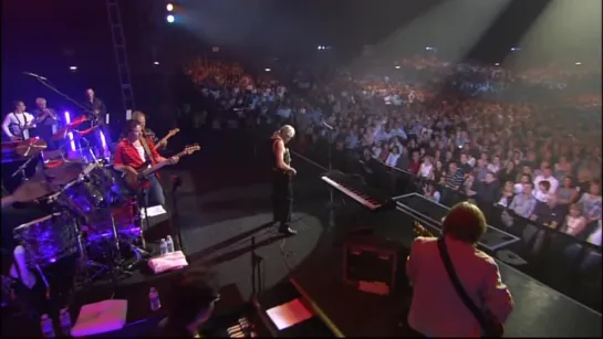 John Mayall Feat. Mick Taylor - Walking On Sunset - Liverpool 2003