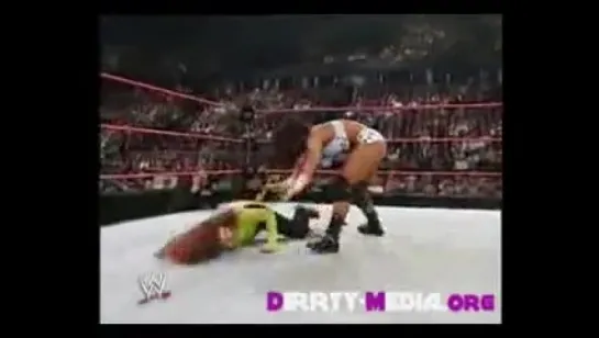 Lita vs Victoria