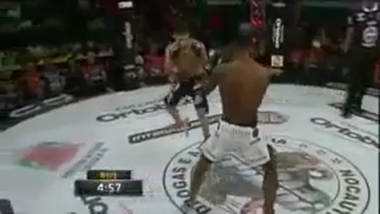 Jungle Fight 69 - Reginaldo Vieira vs Lincoln Calboy de Sa