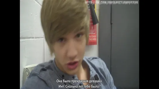 Liam Payne asked a girl out by singing to her! [RUS SUB]