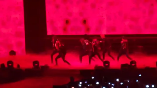 [Fancam][13.07.2019] The 3rd World Tour "WE ARE HERE" in Berlin - Intro + Shoot Out