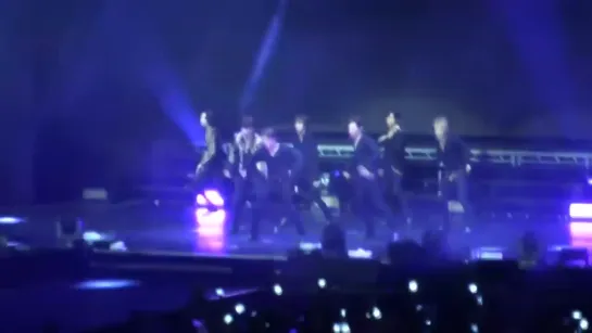 [Fancam][13.07.2019] The 3rd World Tour "WE ARE HERE" in Berlin - Jealousy