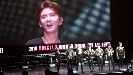 [Fancam][13.07.2019] The 3rd World Tour "WE ARE HERE" in Berlin - Introduce speaking german