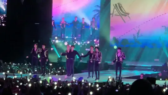 [Fancam][09.07.2019] The 3rd World Tour "WE ARE HERE" in London - PLAY IT COOL