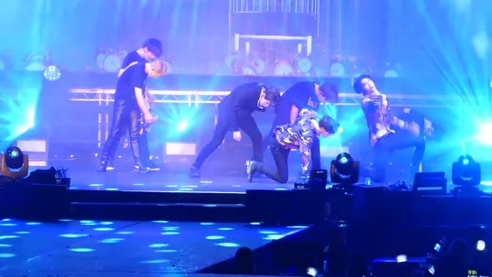 [Fancam][09.07.2019] The 3rd World Tour "WE ARE HERE" in London - ALLIGATOR