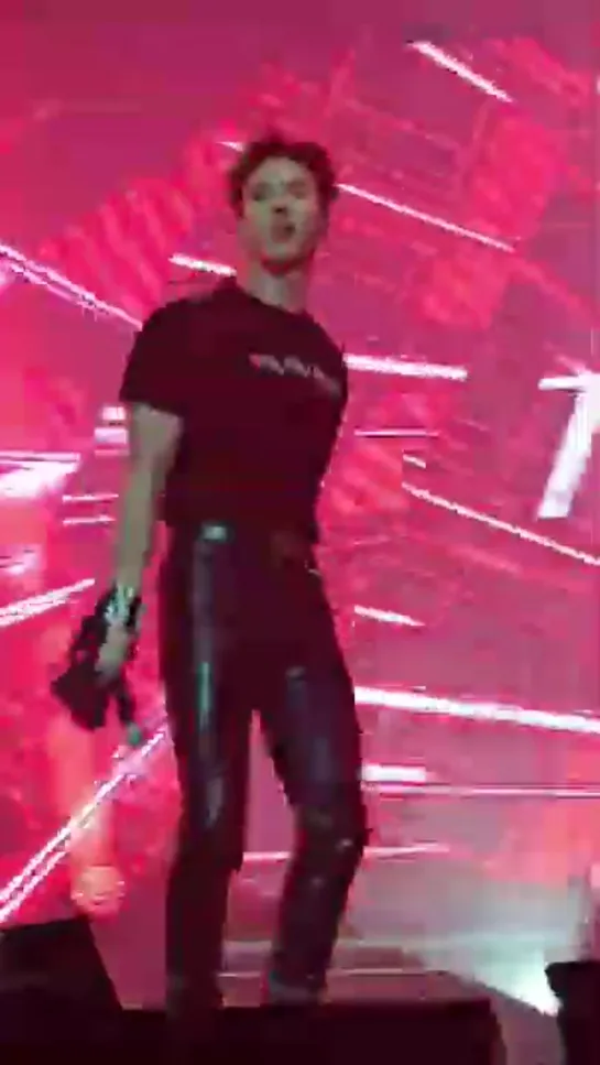 [Fancam][06.07.2019] The 3rd World Tour "WE ARE HERE" in Paris -  Shownu focus