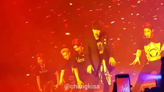 [Fancam][03.07.2019] The 3rd World Tour "WE ARE HERE" in Amsterdam - ALLIGATOR