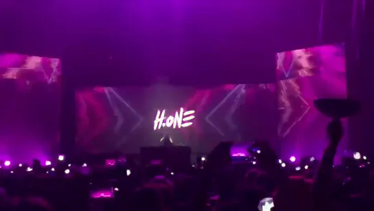 [Fancam][03.07.2019] The 3rd World Tour "WE ARE HERE" in Amsterdam - DJ H.ONE