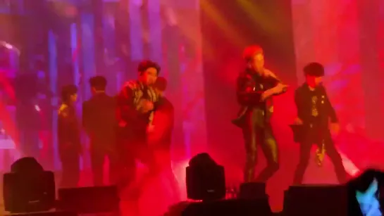 [Fancam][03.07.2019] The 3rd World Tour "WE ARE HERE" in Amsterdam - DRAMARAMA