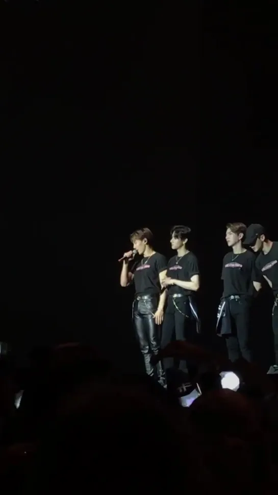 [Fancam][03.07.2019] The 3rd World Tour "WE ARE HERE" in Amsterdam - TALK 5