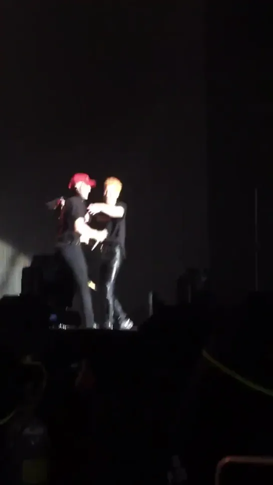 [Fancam][03.07.2019] The 3rd World Tour "WE ARE HERE" in Amsterdam - TALK 2