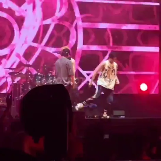 [Fancam][29.06.2019] The 3rd World Tour "WE ARE HERE" in Madrid - Sambakja Triple Rhythm