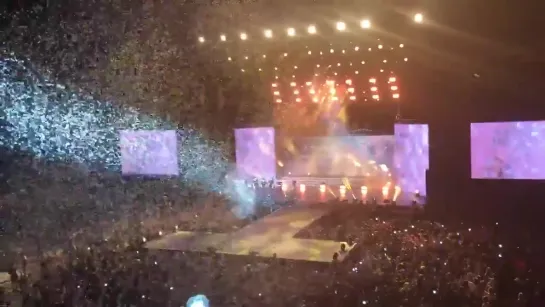 [Fancam][29.06.2019] The 3rd World Tour "WE ARE HERE" in Madrid - ENCORE