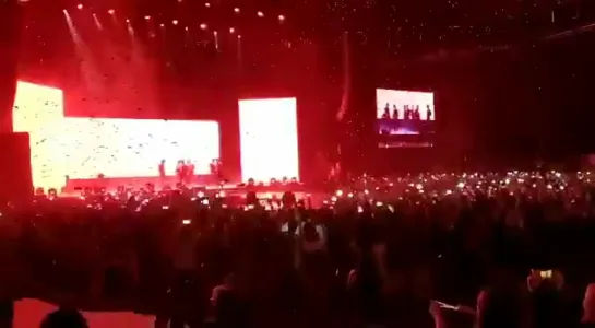 [Fancam][29.06.2019] The 3rd World Tour "WE ARE HERE" in Madrid - JELAOUSY