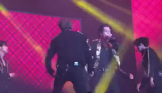 [Fancam][22.06.2019] The 3rd World Tour "WE ARE HERE" in Kuala Lumpur - Tresspas