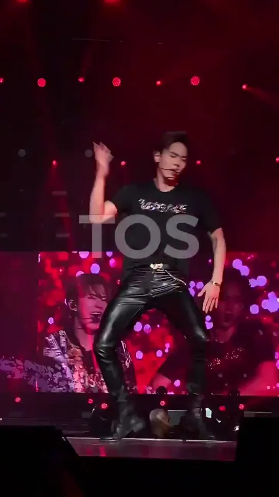 [Fancam][22.06.2019] The 3rd World Tour "WE ARE HERE" in Kuala Lumpur - Oh My (Shownu focus)