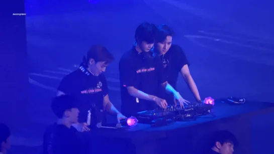 [Fancam][14.04.2019] The 3rd World Tour "WE ARE HERE" in Seoul - DJ H.One (HYUNGWON FOCUS)