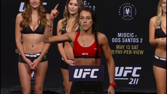 UFC 211 Weigh-in : Joanna Jedrzejczyk vs. Jessica Andrade