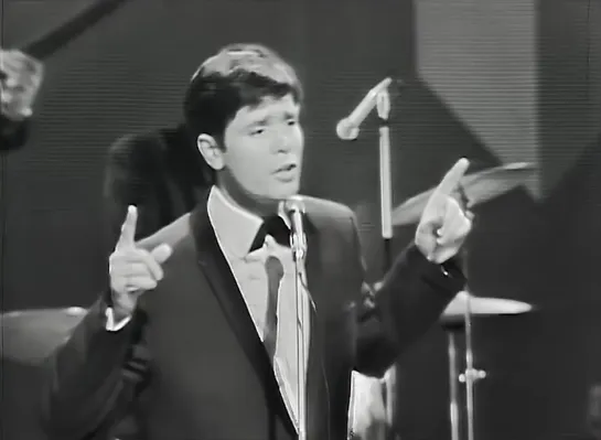 Cliff Richard and The Shadows - Medley (London Palladium) 1965