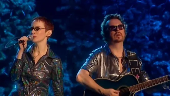 Eurythmics - Here Comes the Rain Again (Peacetour Live)