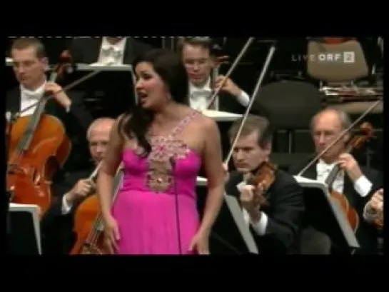 Anna Netrebko - Gavotte - "Manon" - J.Massenet (26.06.2010)